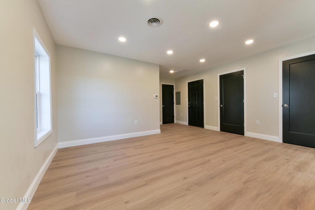 64 Burton Avenue - Photo 16
