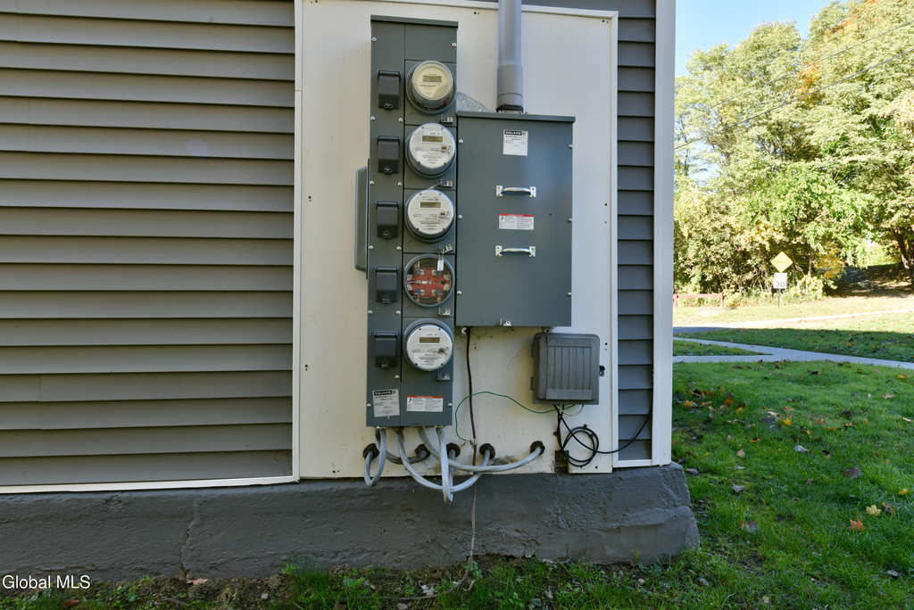 64 Burton Avenue - Photo 18