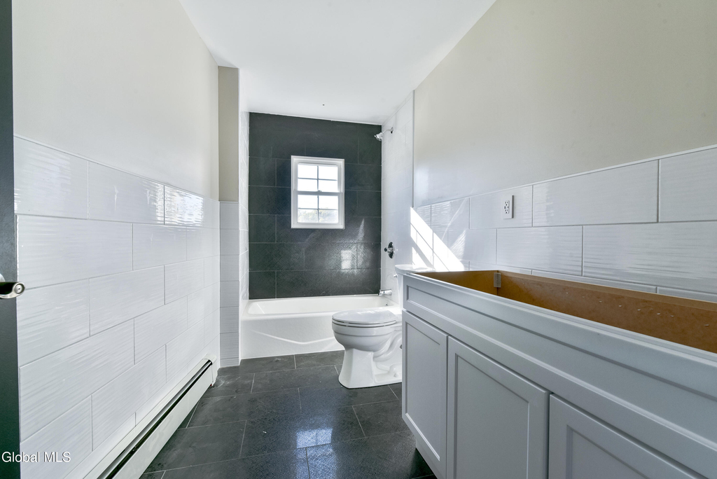 64 Burton Avenue - Photo 12