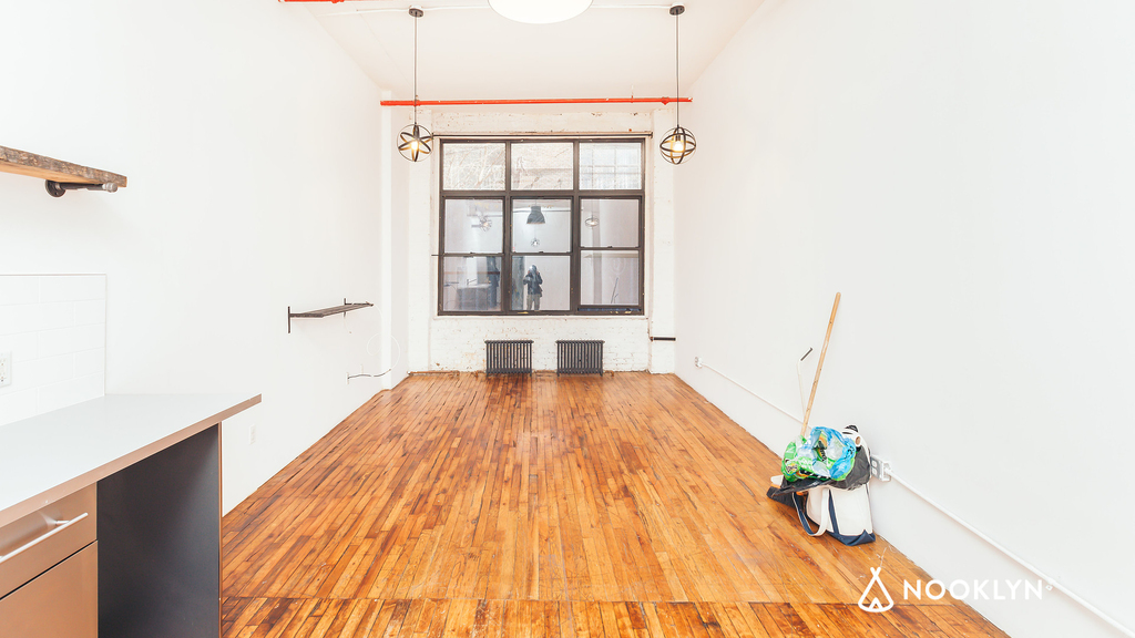 476 Jefferson St - Photo 0