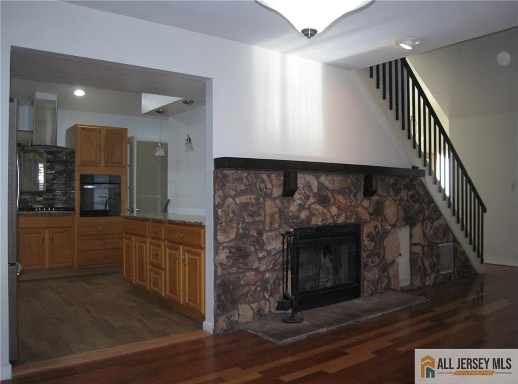 5 Jersey Avenue - Photo 2