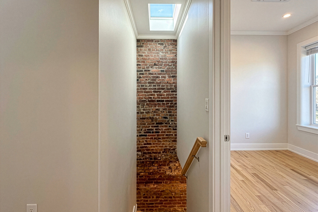 128 E 28th Street - Photo 7