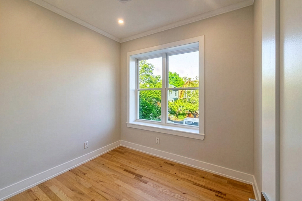 128 E 28th Street - Photo 9