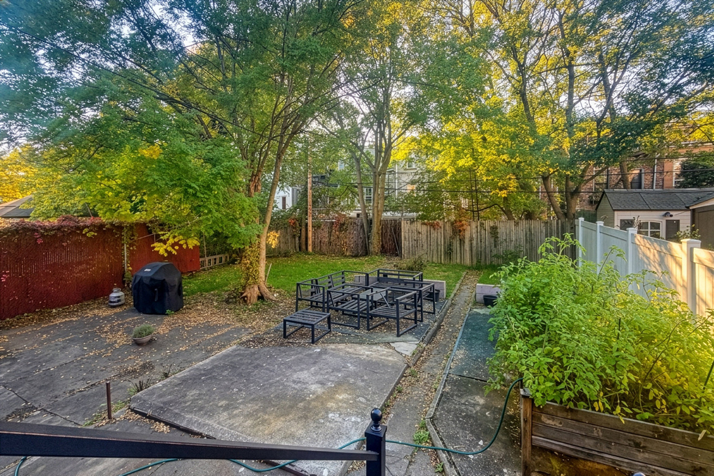 128 E 28th Street - Photo 19