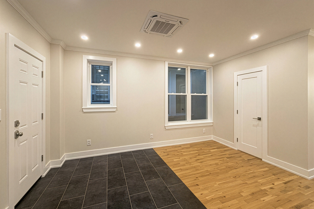 128 E 28th Street - Photo 5