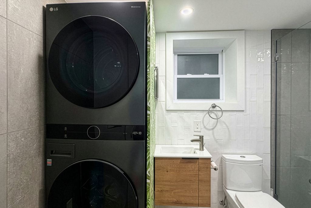 128 E 28th Street - Photo 14