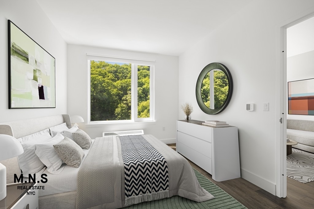 4568 Broadway - Photo 11