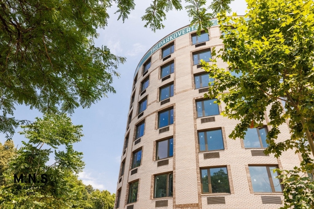 4568 Broadway - Photo 4