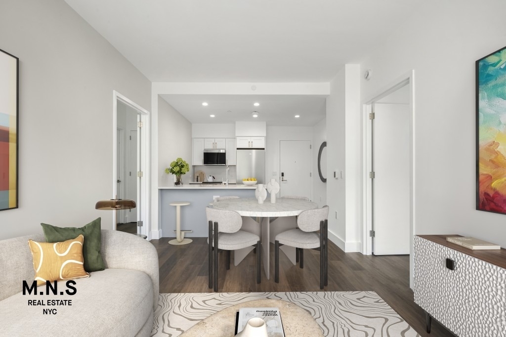 4568 Broadway - Photo 2