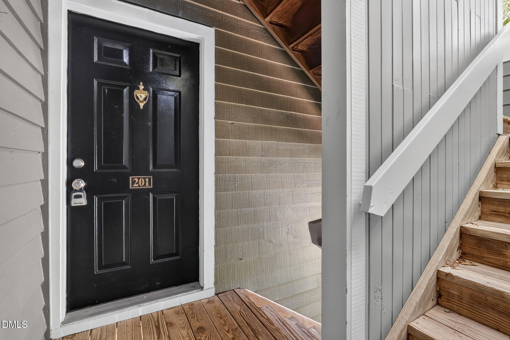 1021 Nicholwood Drive - Photo 3