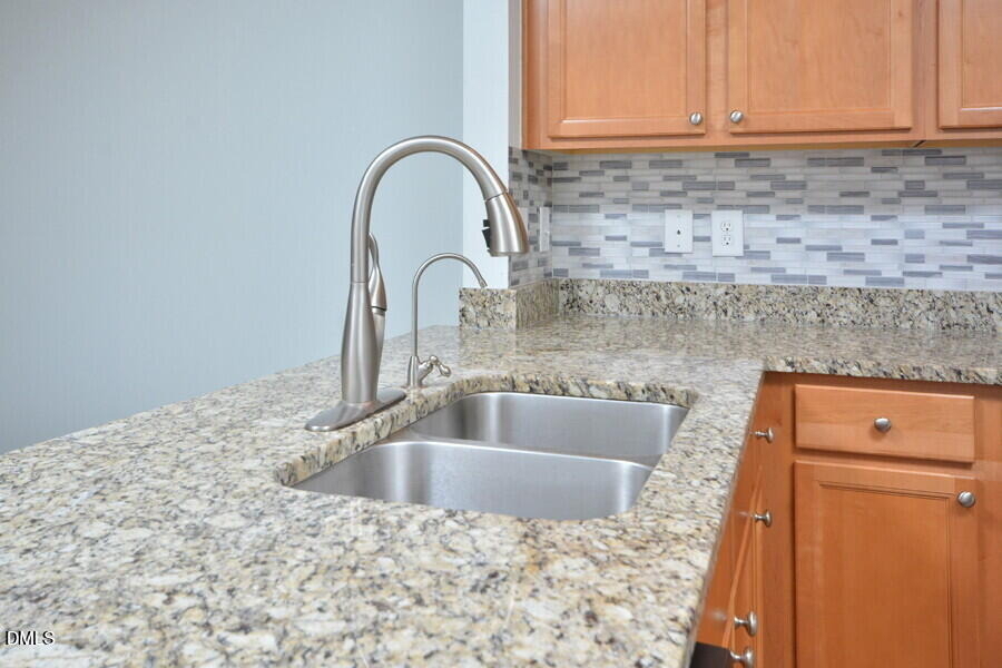 100 Stratford Lakes Drive - Photo 9