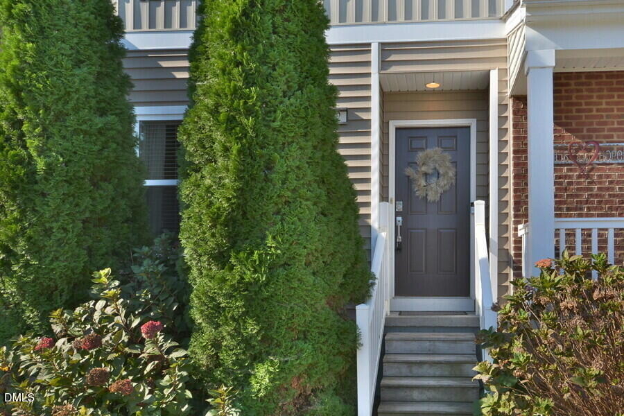 100 Stratford Lakes Drive - Photo 1
