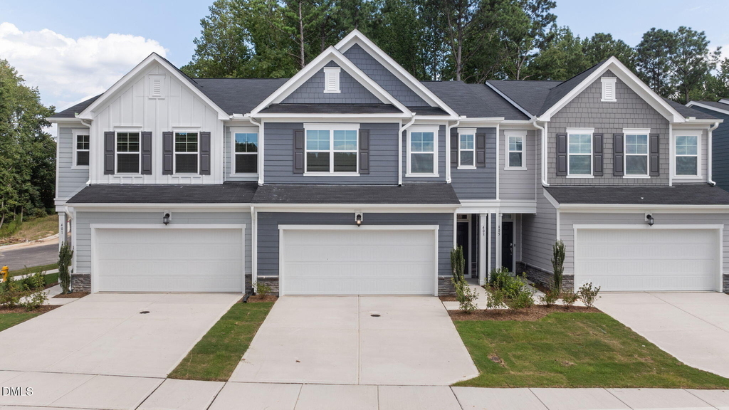421 Deep Oak Drive - Photo 0