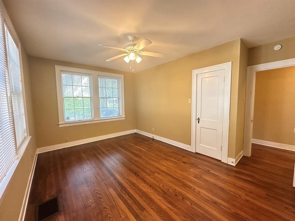 3210 3210 Hemphill Park - Photo 1