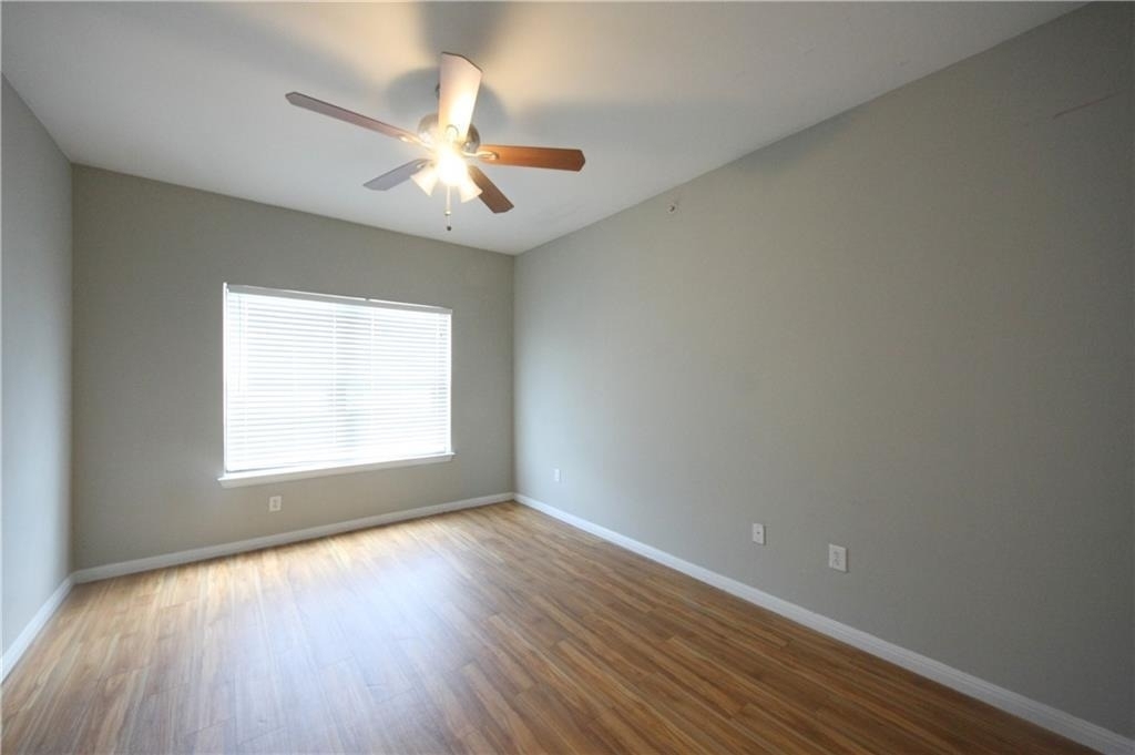 2502 Leon St - Photo 3