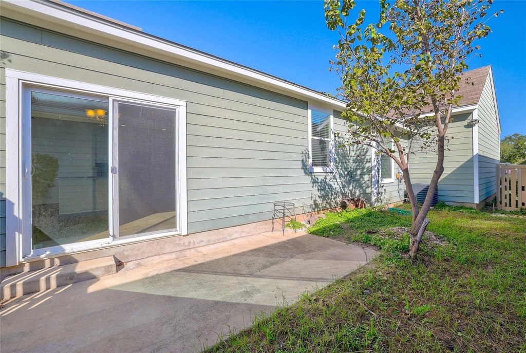 1244 Nevarez Dr - Photo 36