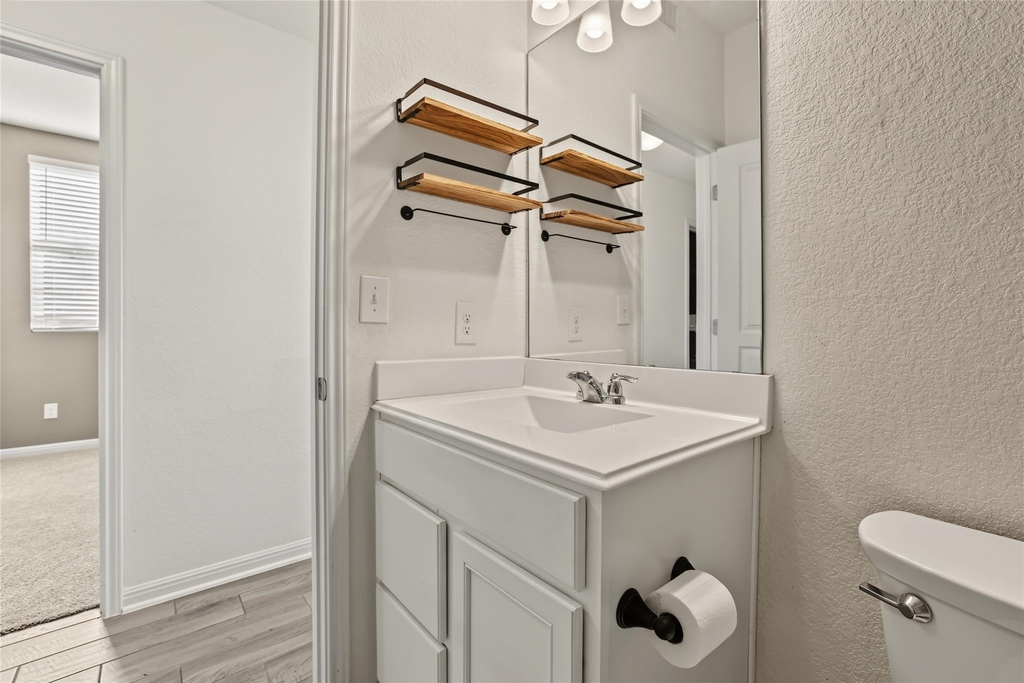 1244 Nevarez Dr - Photo 32