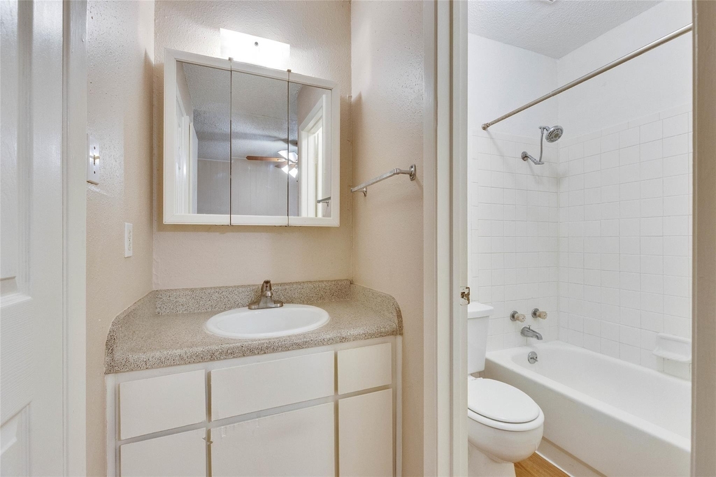 400 W 34th St - Photo 20