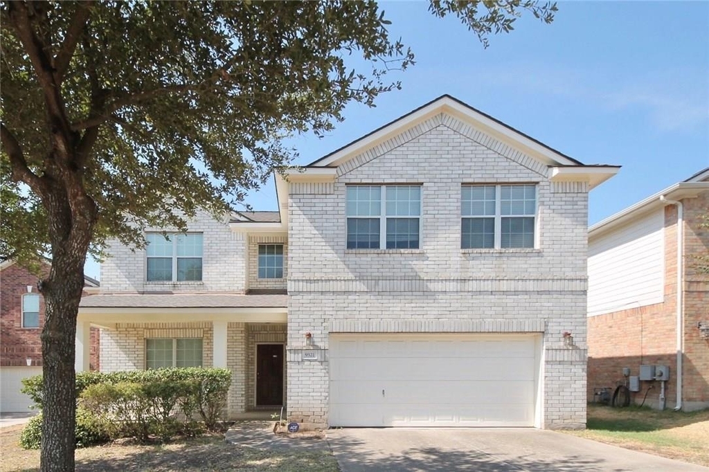 9521 Stanwich Dr - Photo 0