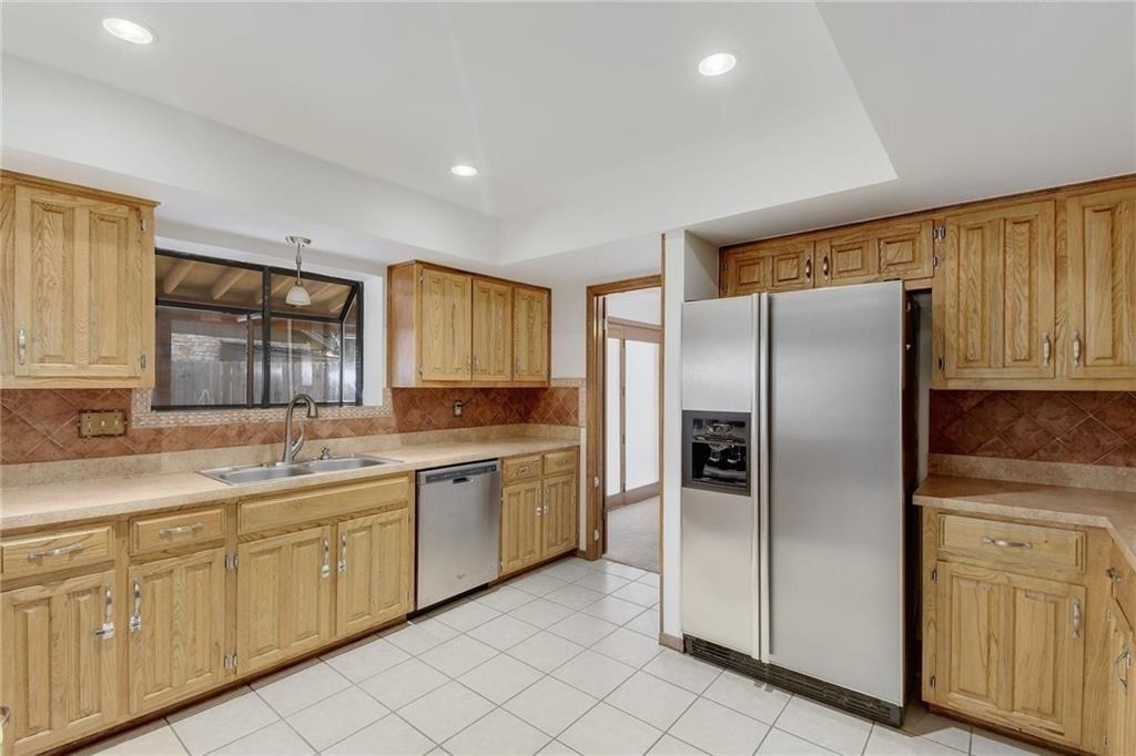 4732 Palisade Dr - Photo 6