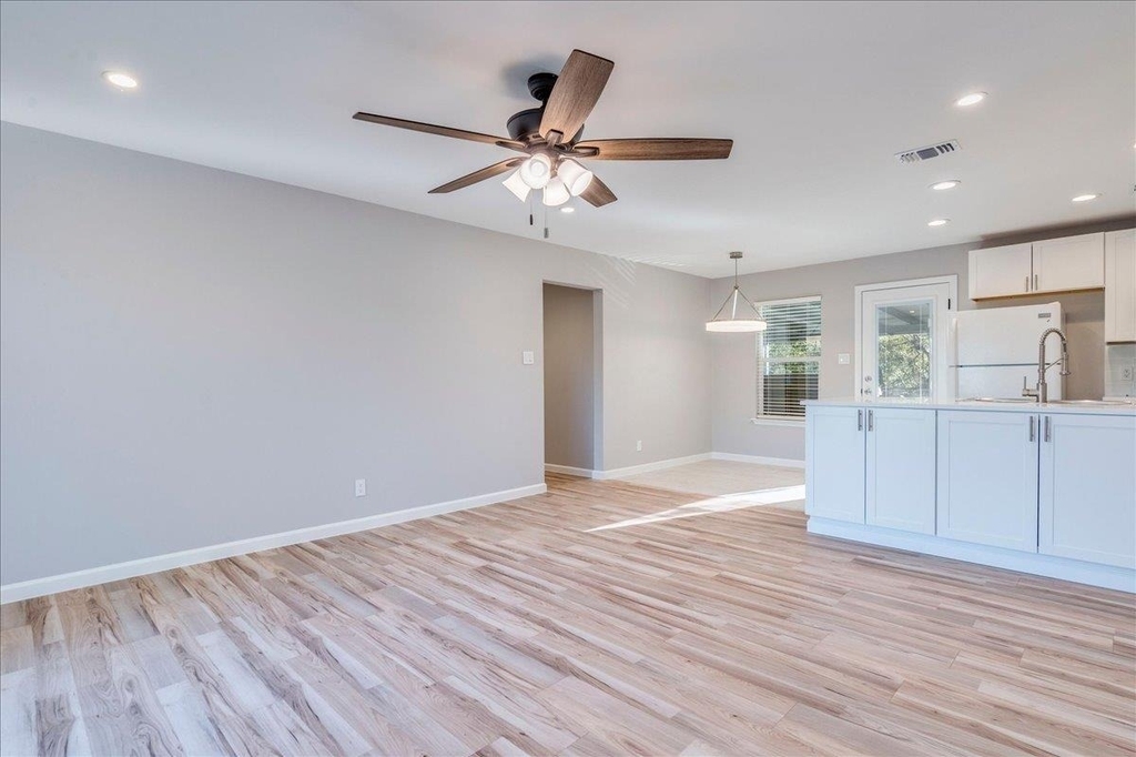 5201 Calais Ct - Photo 3