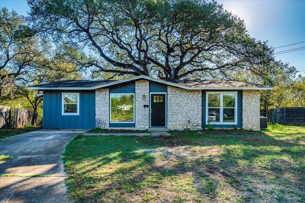 5201 Calais Ct - Photo 0