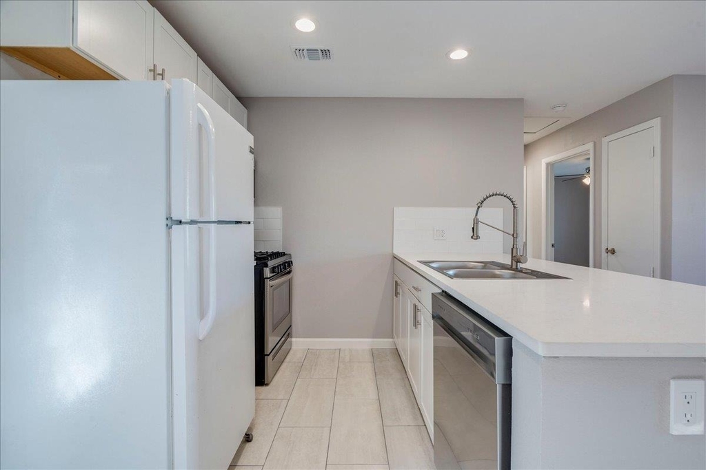 5201 Calais Ct - Photo 8
