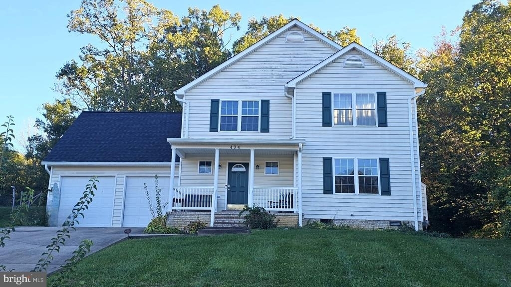 494 Crystal Lane - Photo 0