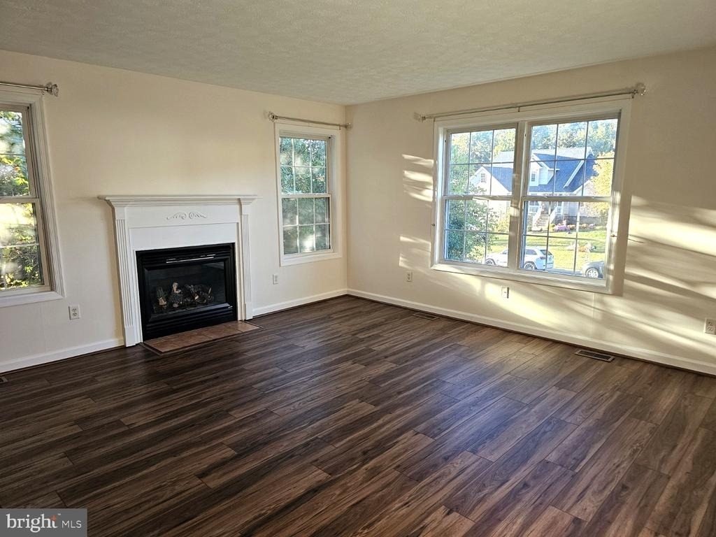 494 Crystal Lane - Photo 4