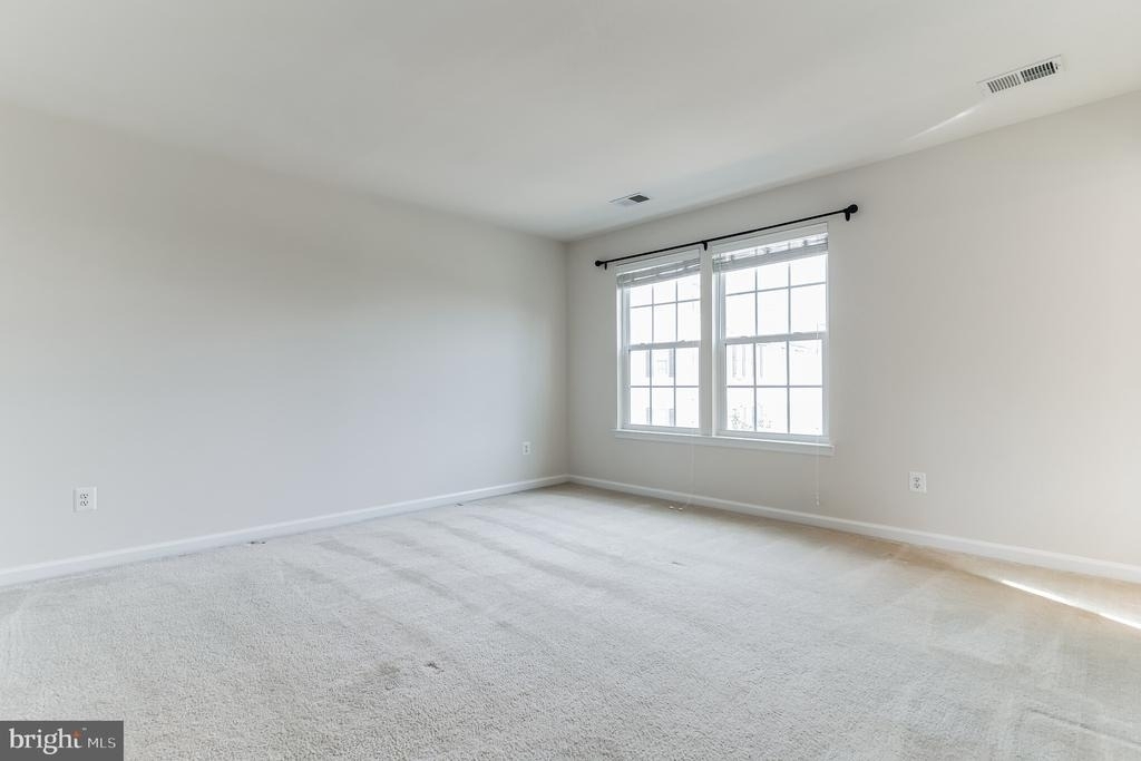 7039 Trek Way - Photo 39