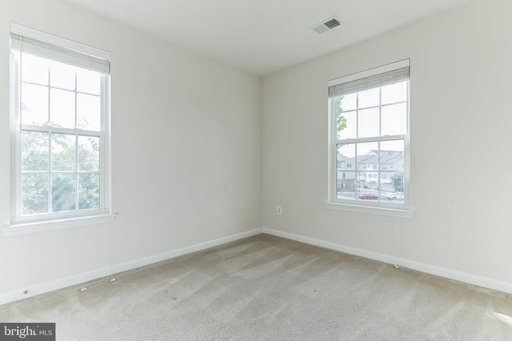7039 Trek Way - Photo 45