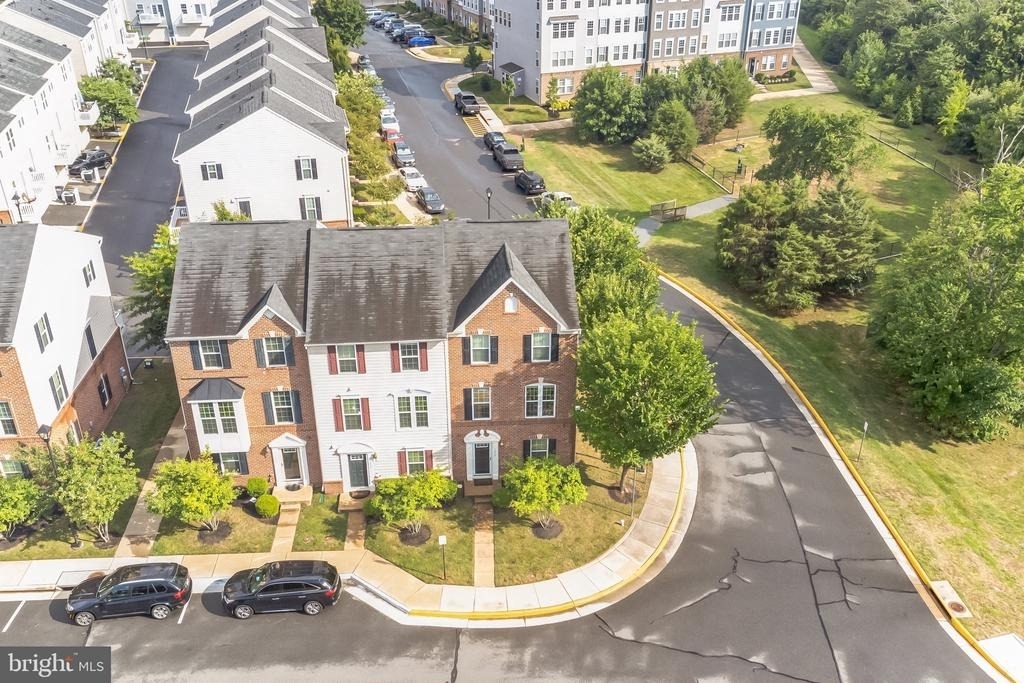 7039 Trek Way - Photo 3