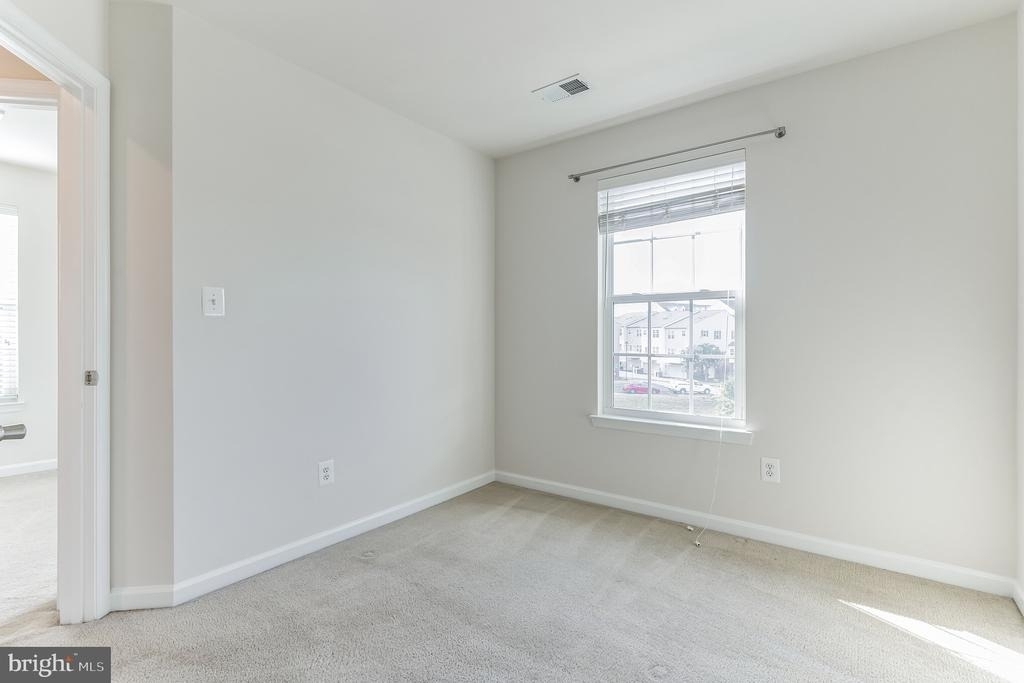 7039 Trek Way - Photo 43