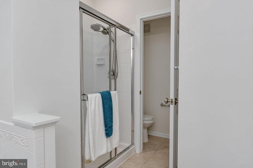 2625 Eastbourne Drive - Photo 29
