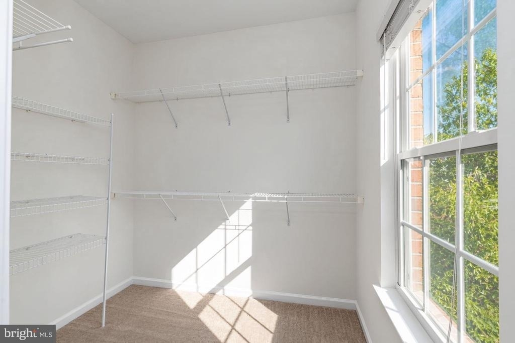 2625 Eastbourne Drive - Photo 22