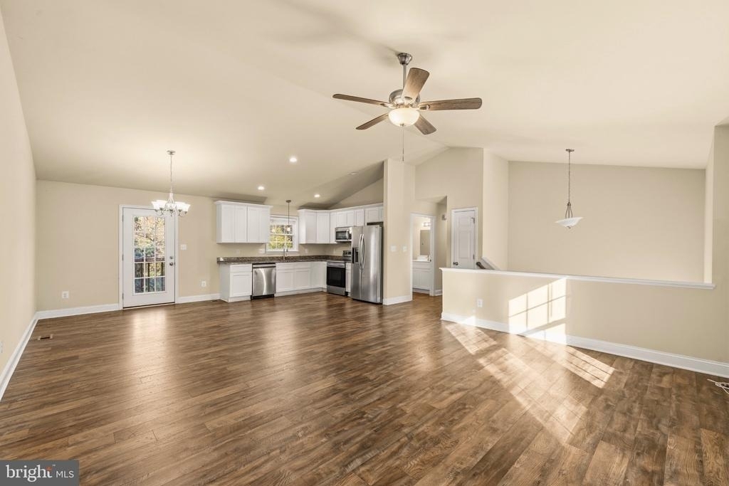 8112 Leland Road - Photo 6
