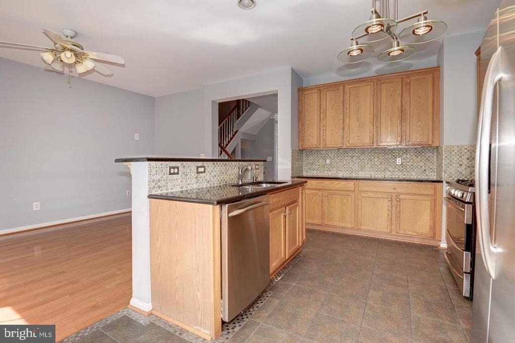 18818 Silverwood Terrace - Photo 11