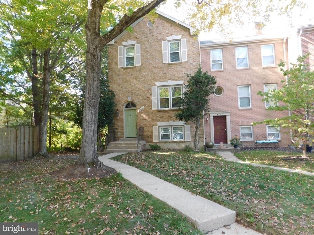 5630 Gresham Lane - Photo 0