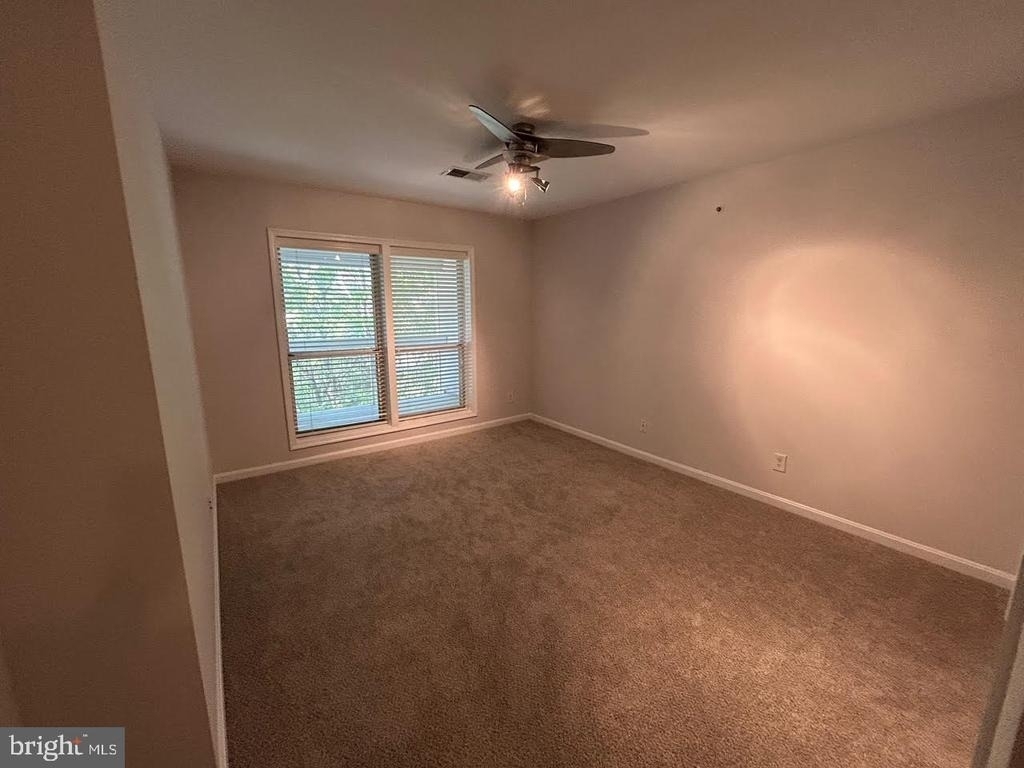 3175 Summit Square Drive - Photo 11