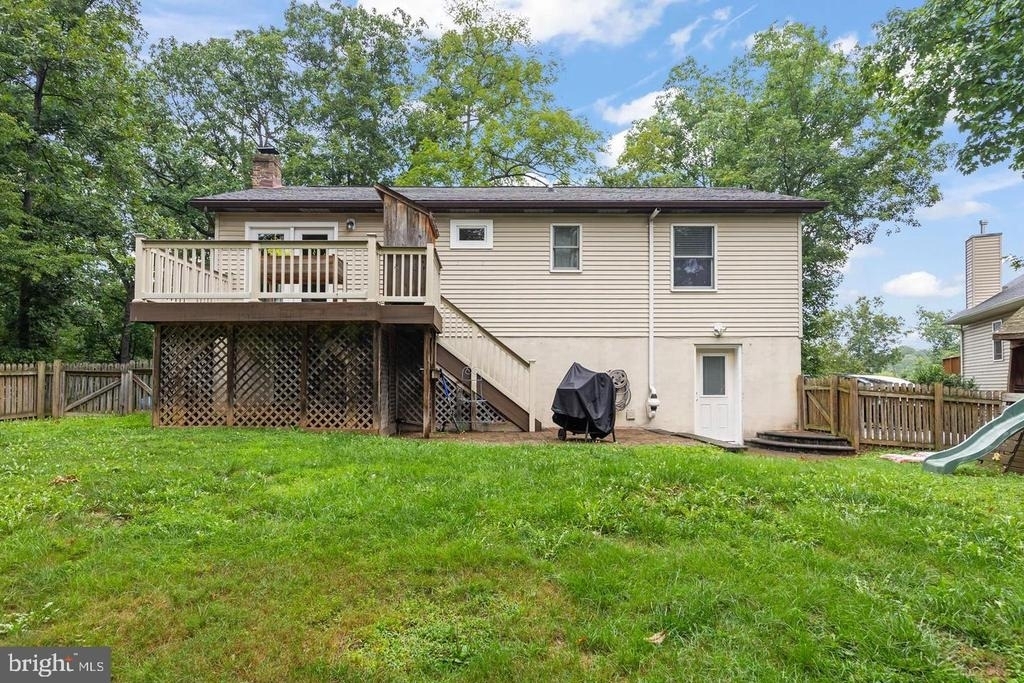 1226 Lakeview Drive - Photo 8