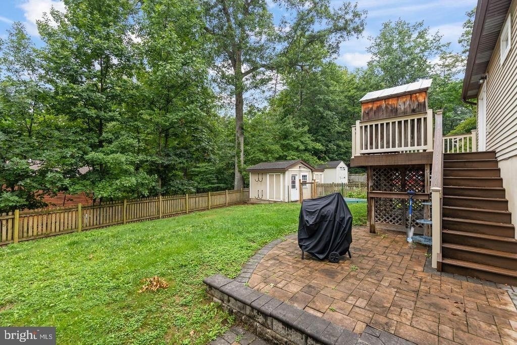 1226 Lakeview Drive - Photo 1