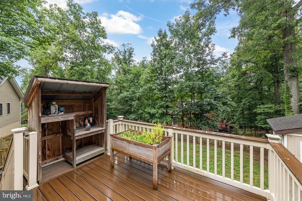 1226 Lakeview Drive - Photo 37