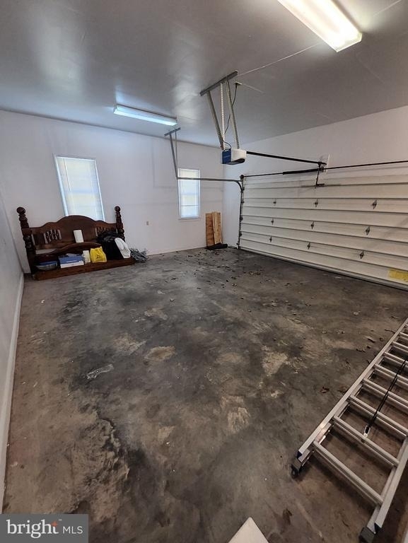 10504 Warland Road - Photo 33