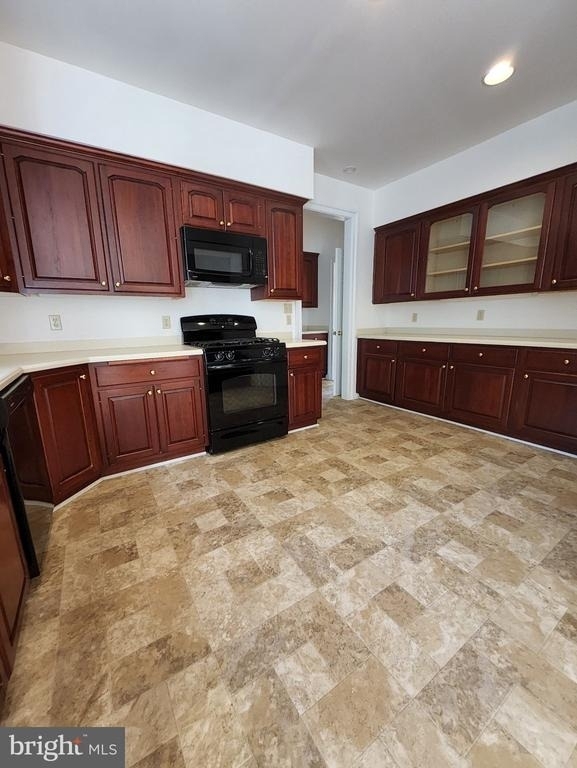 10504 Warland Road - Photo 10
