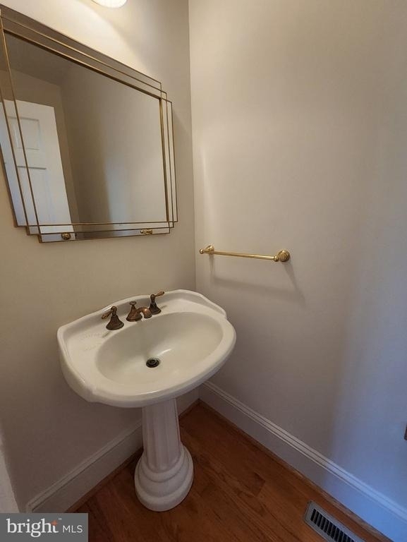 10504 Warland Road - Photo 15