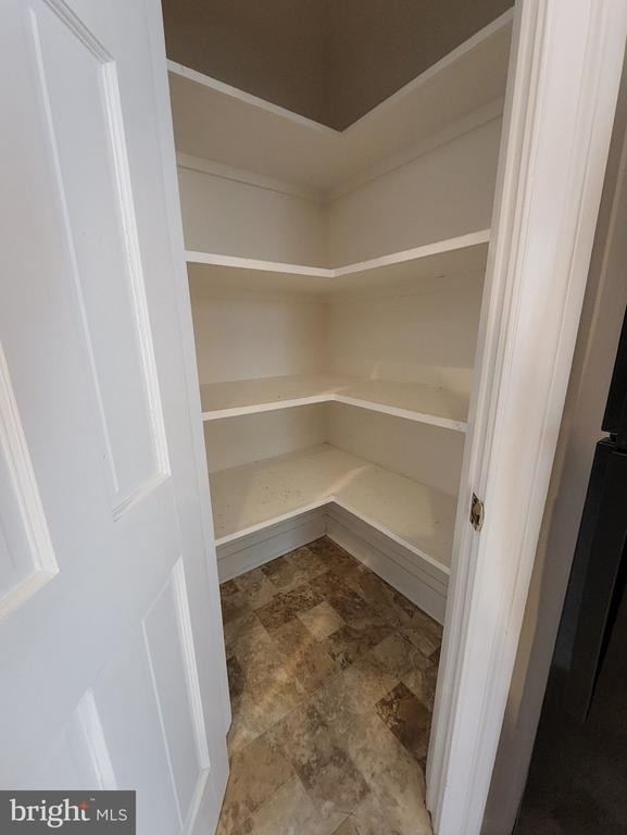 10504 Warland Road - Photo 14