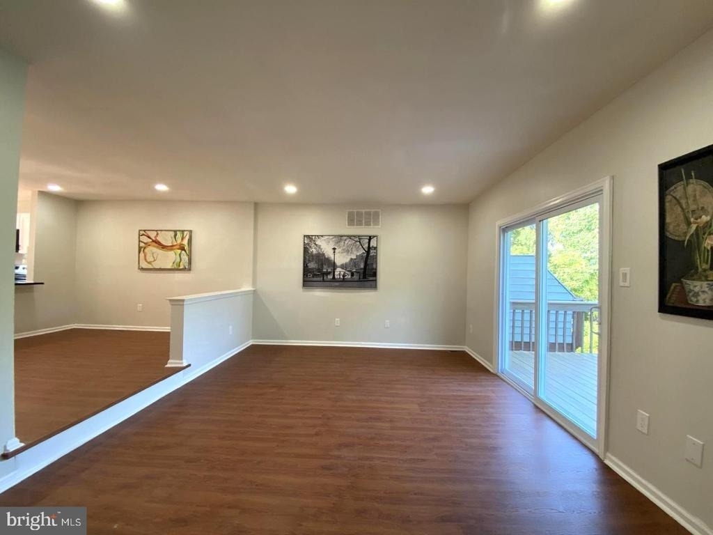 111 Knollwood Court - Photo 12