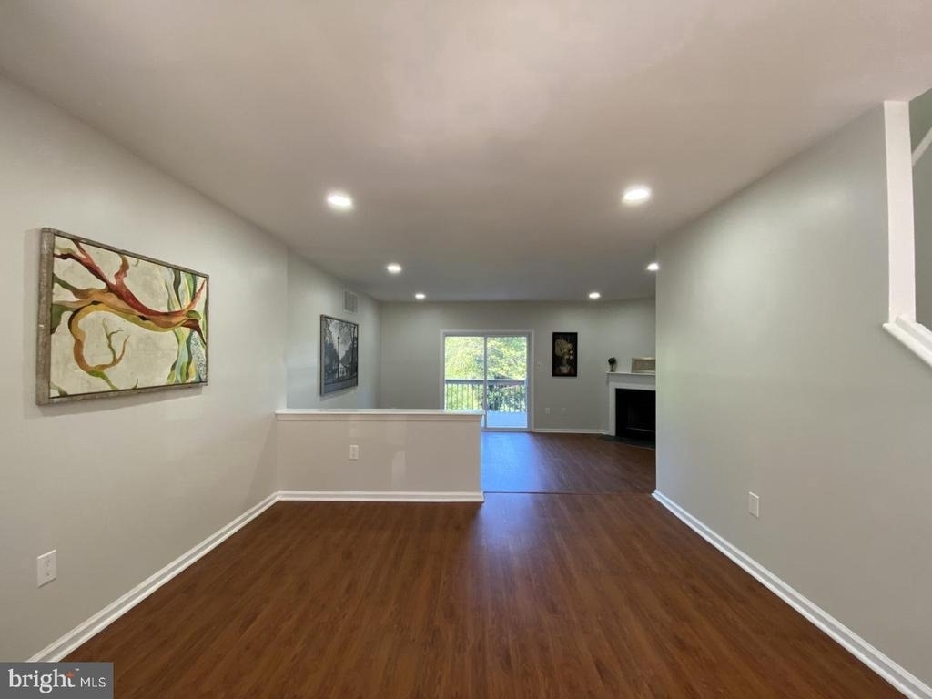 111 Knollwood Court - Photo 11