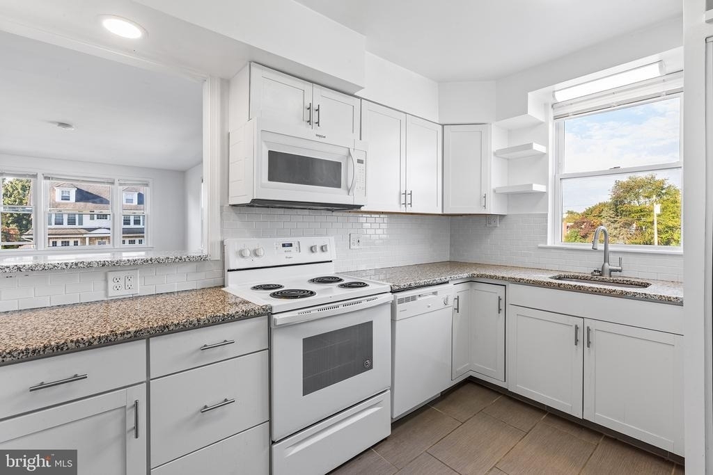 655 Drexel Avenue - Photo 9