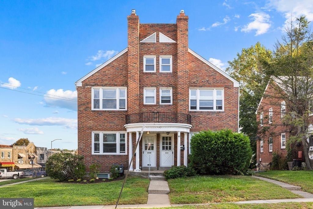 655 Drexel Avenue - Photo 2